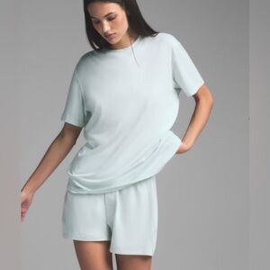 SKIMS Frost Boyfriend T-Shirt L